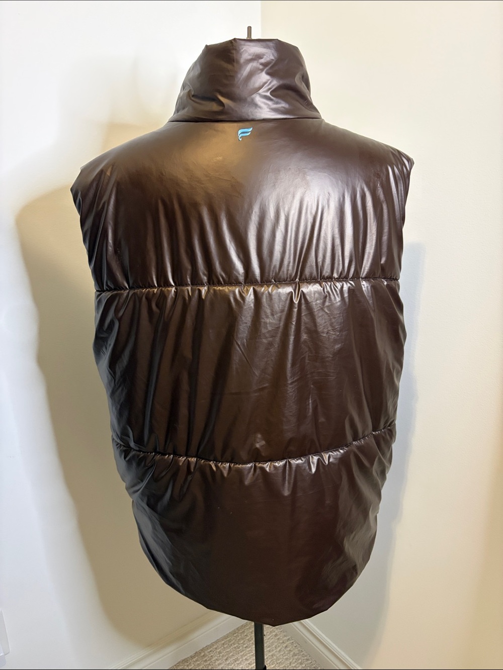 FABLETICS Metallic Brown Puffer Vest with Blue Interior SIZE LARGE - Picture 6 of 13